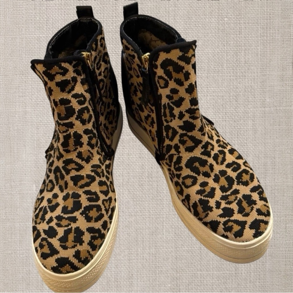 Steve Madden Leopard Knit Wedge Sneakers in Black and Tan with Gold Zip